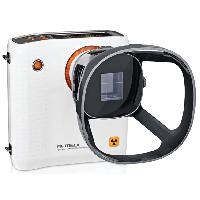 Rokā turama rentgena kamera