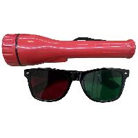 Worth krāsu tests ar sarkaniem/zaļiem stikliņiem